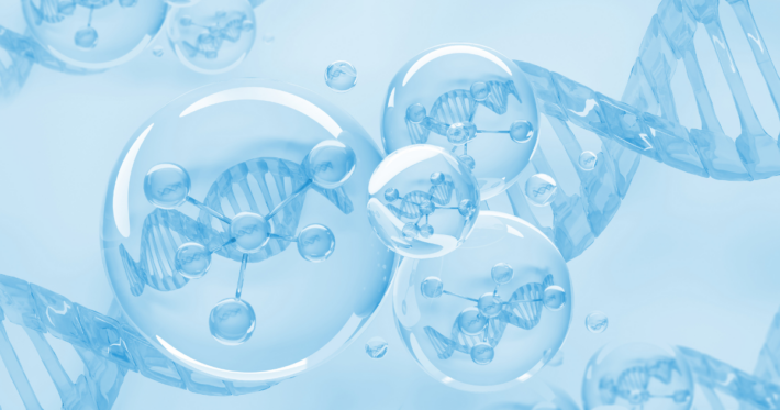 Transparent blue spheres with molecular structures inside float near visible DNA double helix strands, creating a scientific and futuristic background focused on genetics and biotechnology.